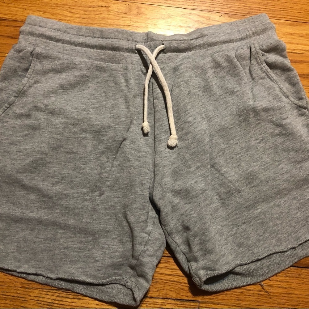 Divided shorts - Picture 2 of 5